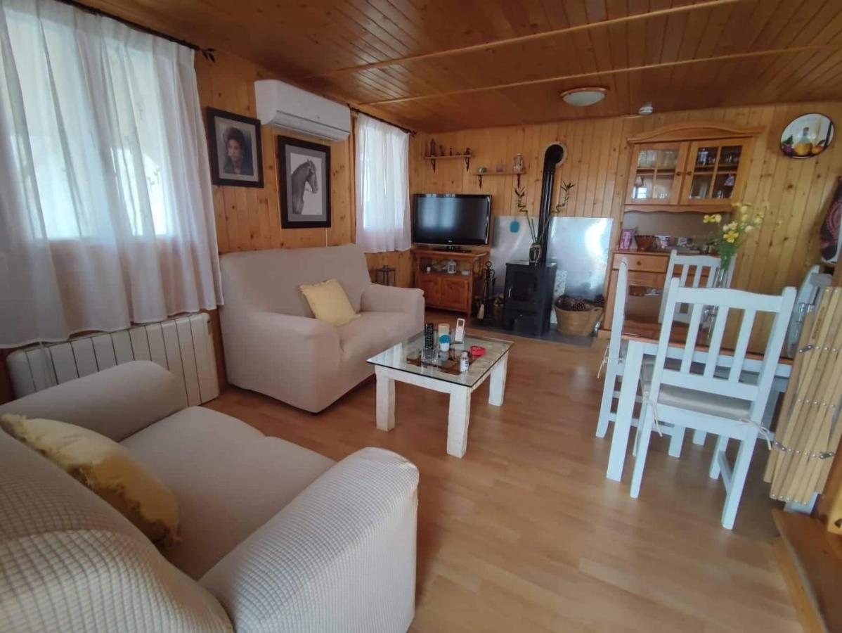 Cabana De Madera Especial Y Acogedora Cardenete المظهر الخارجي الصورة
