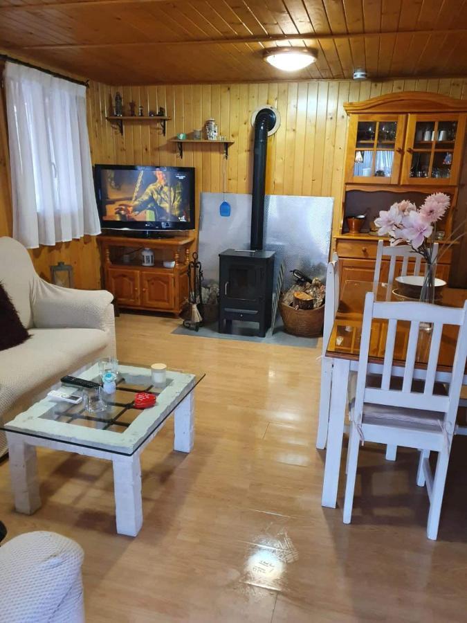 Cabana De Madera Especial Y Acogedora Cardenete المظهر الخارجي الصورة