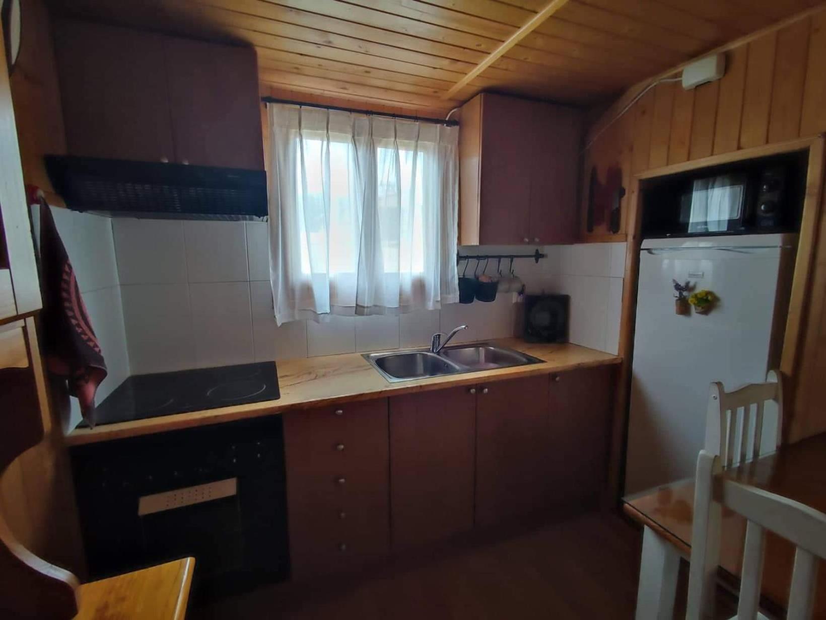 Cabana De Madera Especial Y Acogedora Cardenete الغرفة الصورة